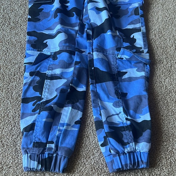 Blue Camo Pants with pockets - Picture 3 of 3